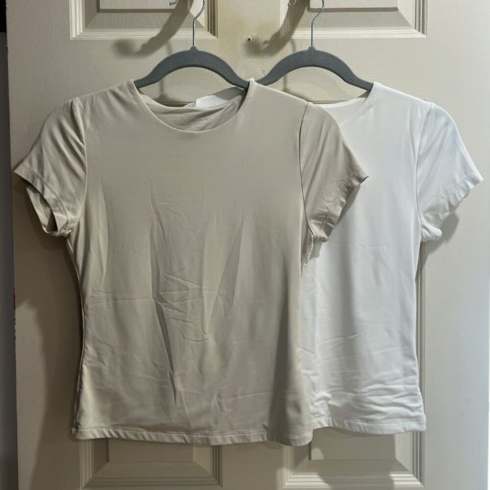Tahari women’s double lined contour short sleeve t-shirt bundle